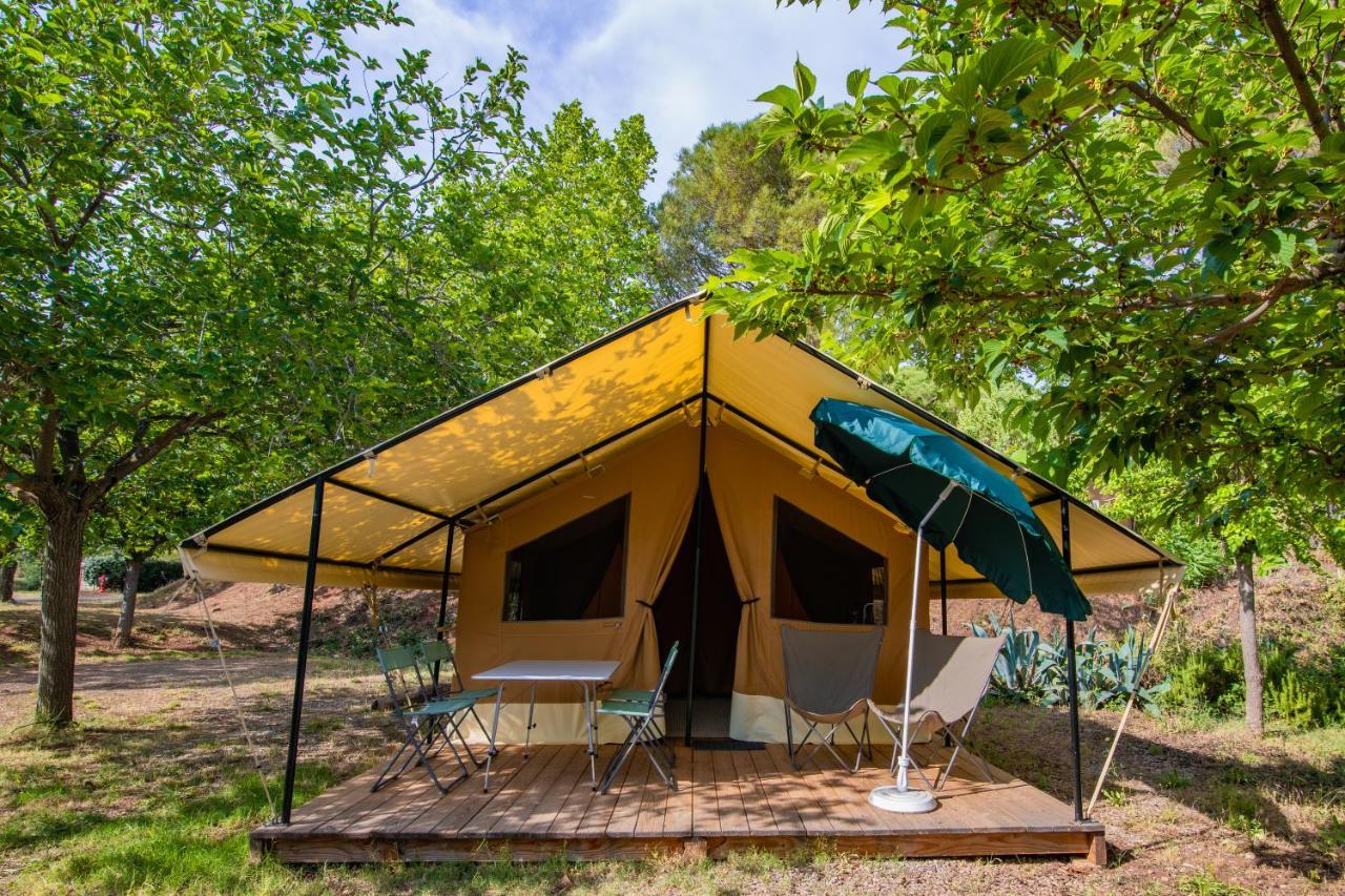 Camping Onlycamp Des Halles Decize Dış mekan fotoğraf