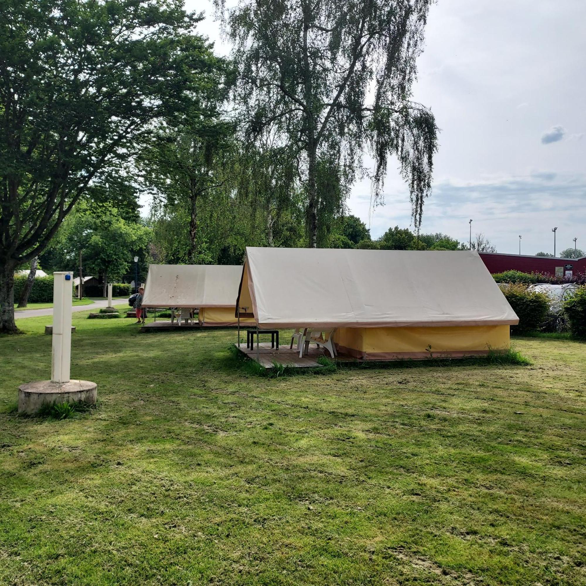 Camping Onlycamp Des Halles Decize Dış mekan fotoğraf